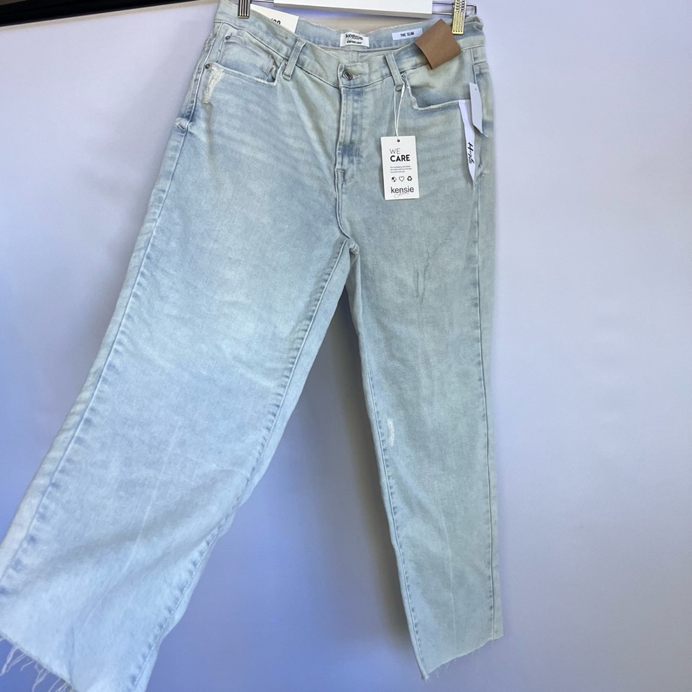 NWT Kensie High Waist Slim Straight Leg Jeans In Perth W/ Destruction size 10 - Picture 5 of 8
